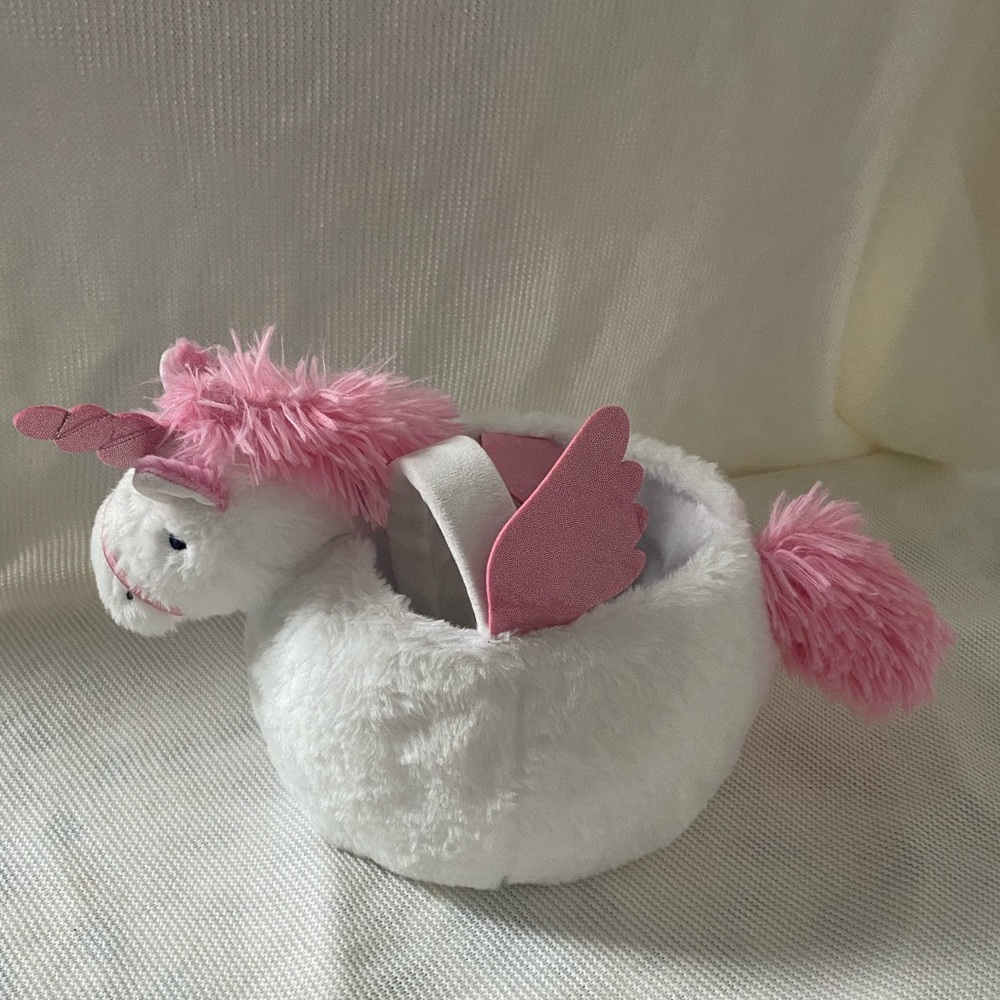 Spritz unicorn Easter basket